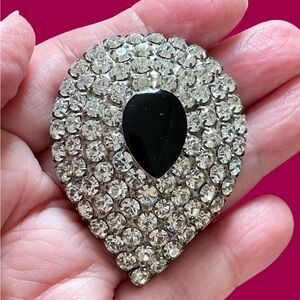 Vintage Mid-Century Lazarus Glass Rhinestone Teardrop Brooch With Black Stone